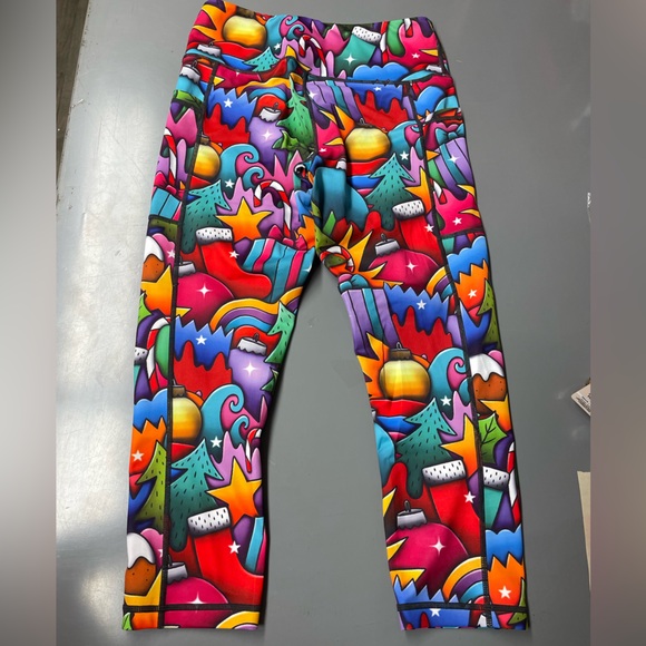 Constantly Varied Gear Christmas Capri Leggings XS - Picture 2 of 4